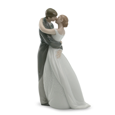 Nao Lladro Wedding Figurines