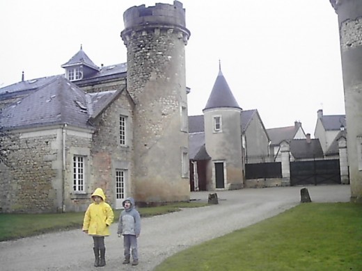A castle is always a good excuse for a walk... even if it is rainning!