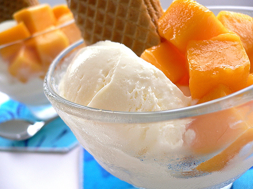 Mango with Ice Cream