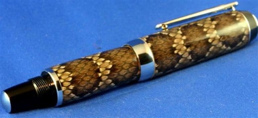 Snake Skin Stylus and Snake skin Stylus closed: This pen was featured in an article in a recent edition of Stylus magazine. This is a picture of the exact pen used for the article.