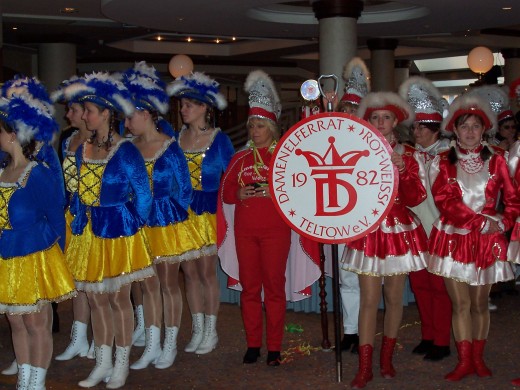 I arrive in Berlin, take a cab to my hotel, and I'm greeted by a colorful band and dancers!!  What a welcome!