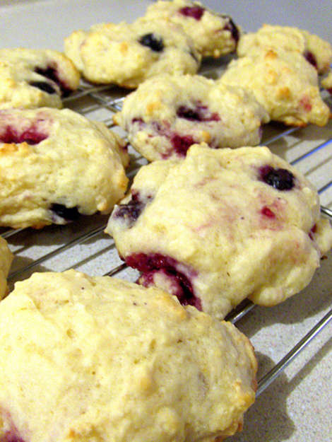Lemon berry scones