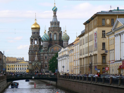 The Church of the Savior on Spilled Blood and the Griboedov Canal. Photo by BBM Explorer.