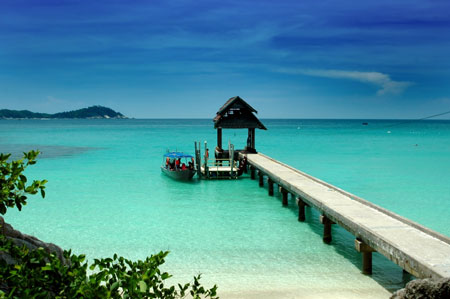 Visitors arriving at Perhentian jetty
