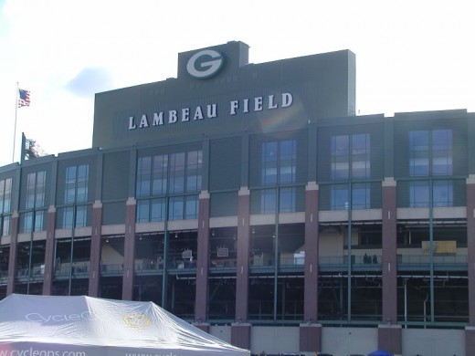 Lambeau Field in Green Bay,WI (Courtesy of chriscunningham1 on Photobucket.com)