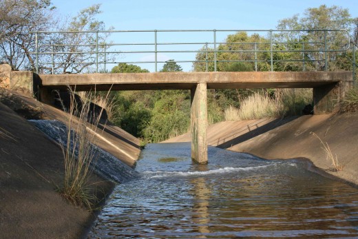 The spillway and its bridge in quiet mood