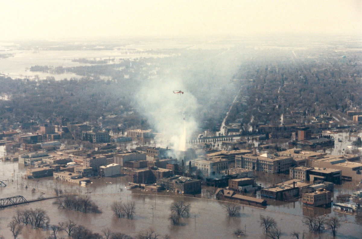 I FOUND THIS OLD PHOTO OF THE 1997 FLOOD IN GRAND FORKS NORTH DAKOTA