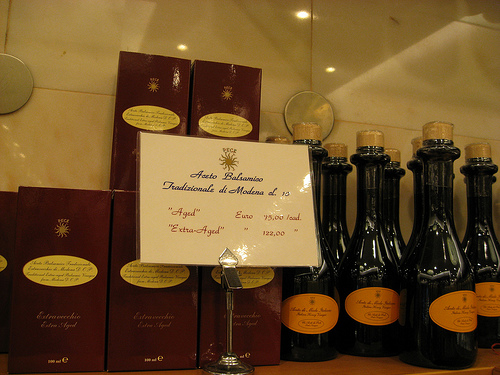 Gold top tradizionale balsamico, aka "liquid gold"