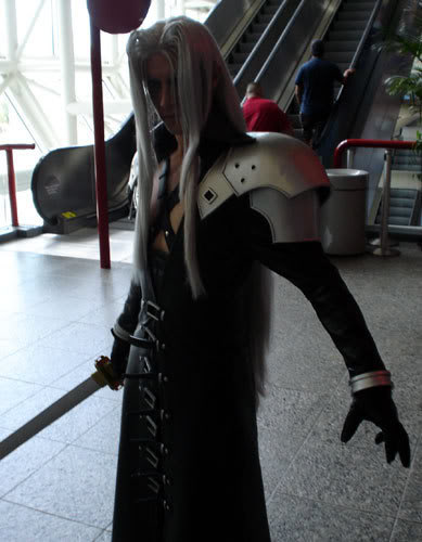 Sephiroth cosplay picture.  Source: Photobucket, Macabeak