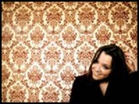 Image of Pina on her album Quick Look