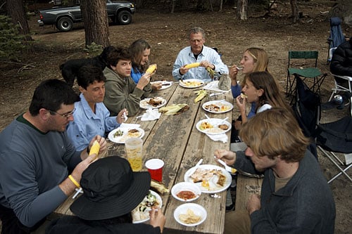 http://www.trailcrew.org/2005/Images/people_eating.jpg