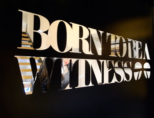www.wrongwroks.com/blogpics/2009/born-1.jpg