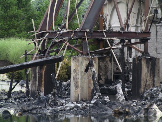 Close up of remaining metal framework. Photo: Greg Reese 2010 Mom&Son