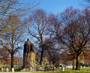 Hanna Statue, University Circle, Cleveland, Ohio