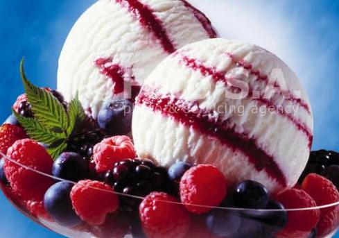 Homemade ice cream recipe: raspberry ice cream