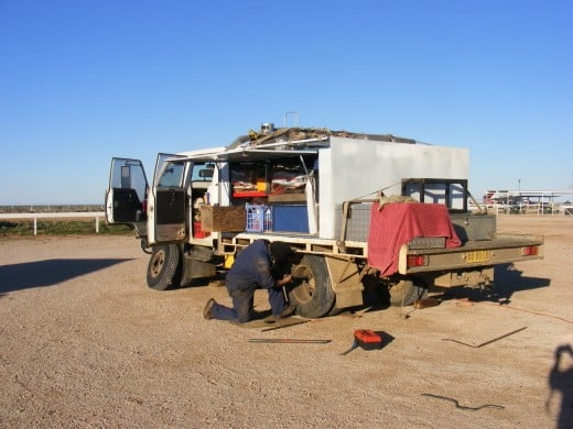 Doing a few repairs, day 5, Nullabor Roadhouse, still in South Australia