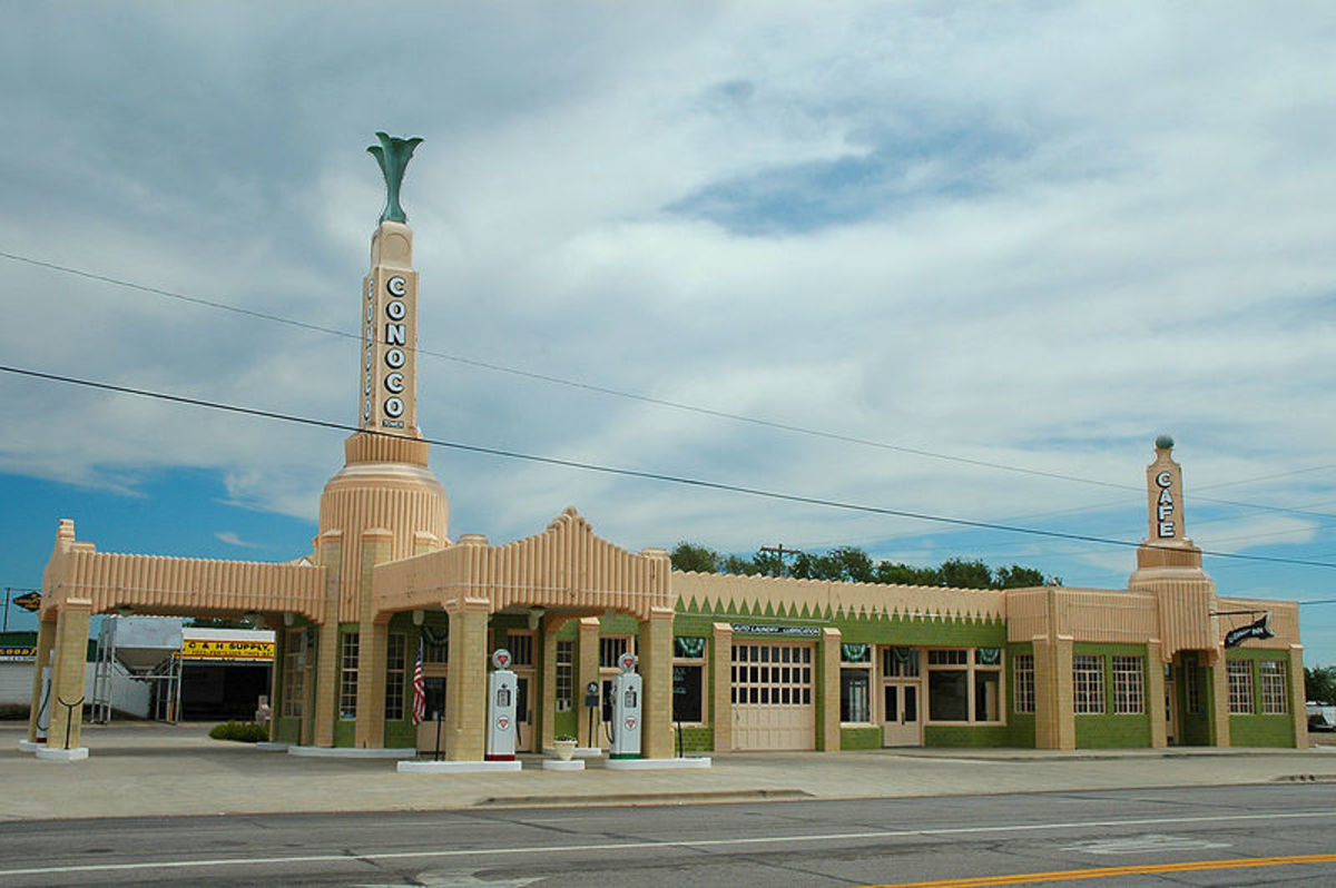 The old Tower Station and U-Drop Inn, now Shamrock's Chamber of Commerce.