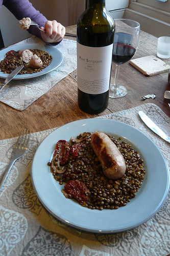 Lentil Stew with sun-dried tomatoes, mushrooms and Tuscan fennel sausage.  (Photo courtesy of Ricardo-rvacapinta@flicker.com)