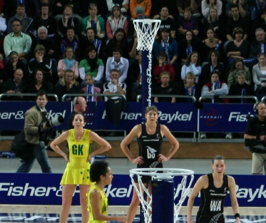 Irene van Dyk and Liz Ellis