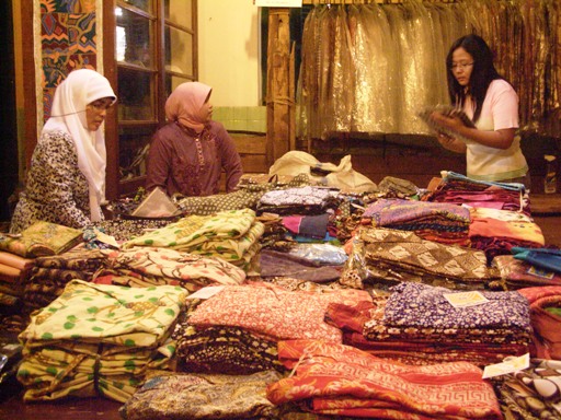 Batik dealer