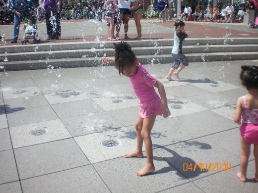 Ellis Square (interactive fountain)