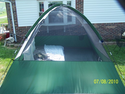 Side view of the tent. Both sides look similar and have a lot of mesh for good airflow.
