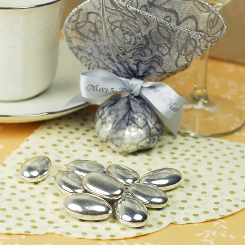 Today's Jordan Almonds can be ordered in any wedding color, including elegant metallics like silver and gold.