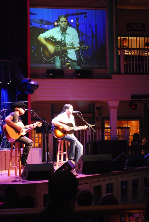 Josh Thompson