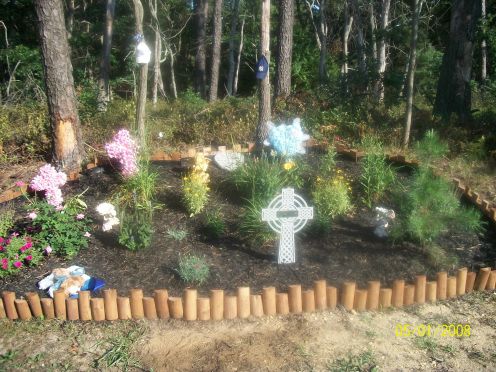 This is the memorial that Colleen's husbnd made for her