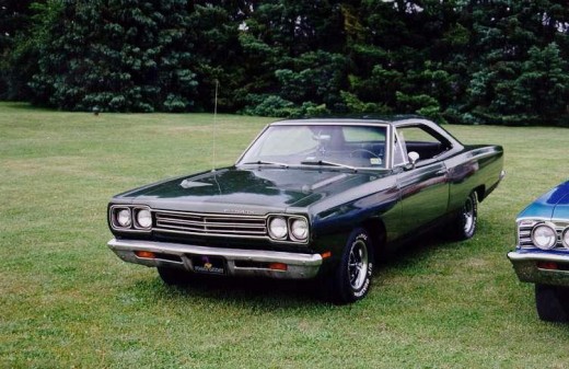 Mopar Muscle Cars - Plymouth Road Runner