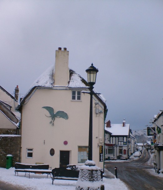 Market Square, Moretonhampstead.  Central Stores Cafe is just across the road.