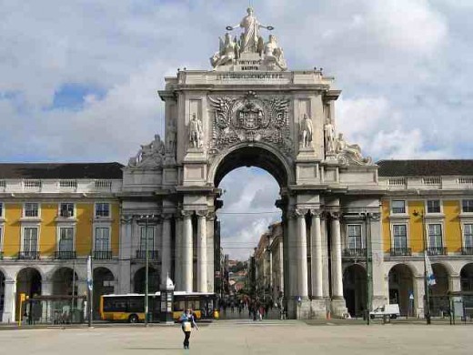 The Triumphal Arch Source: Wikipedia Commons