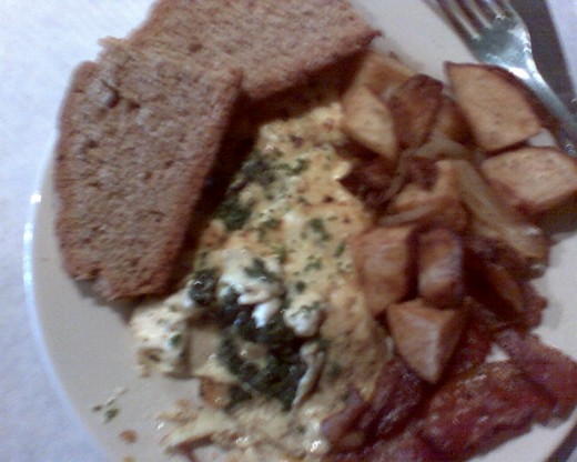 This is from the "Brunch" menu! A Feta Spinach, Omelet, with Potatoes, Bacon and Brown Bread   9/19/10
