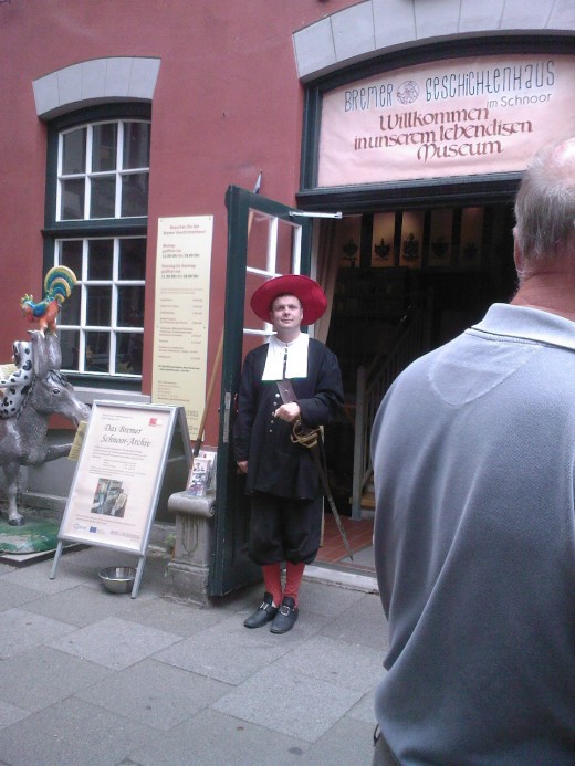 A city guard in his regalia (this is part of the city museum where people get to dress in historical costumes and see how life was like in Bremen).