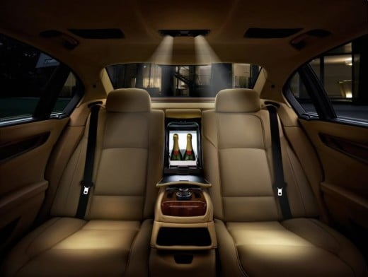 The rear seats. 7 series.