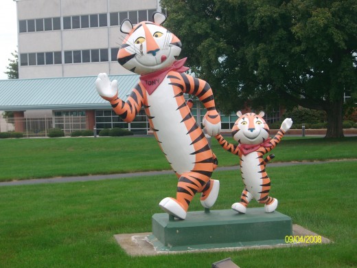 Tony the Tiger and Tony Jr.