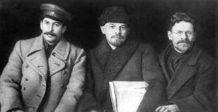 Lenin and friends. Where are they now that death has claimed their bodies?