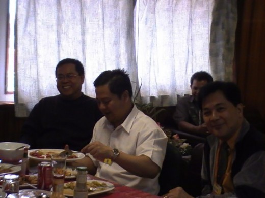 Father Bago (wearing a spectacle or eyeglasses) - Antwerp's Filipino Chaplain @ Seaman's Center & Philippine consul personnel (IAA)