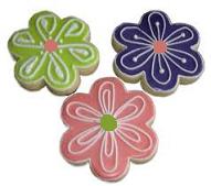 Royal icing is easily colored with gel or paste colors.  May also be flavored with extracts.