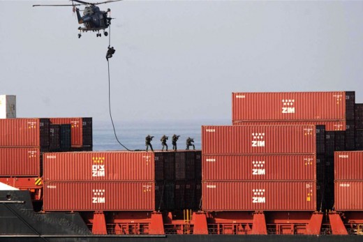 Dutch troops board hijacked container ship