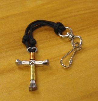 Zipper Pull Disciple's Cross