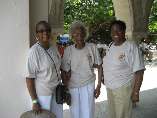 One of the oldest living relatives, my aunt Anna,and her daughters,  Anna, and Doris. The Florida reunion