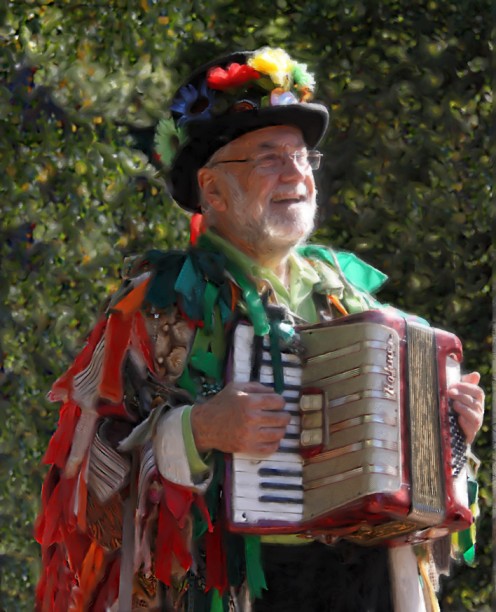 Vincent "Itchy" Leeds plays the accordion for us all.