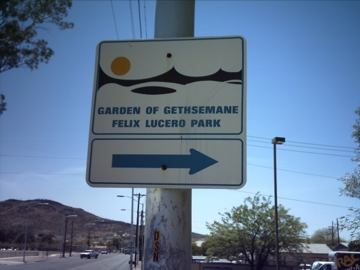 Sign pointing to Tucson's Garden of Gethsemane Park.