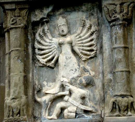 16 armed Durga at Shib Dol