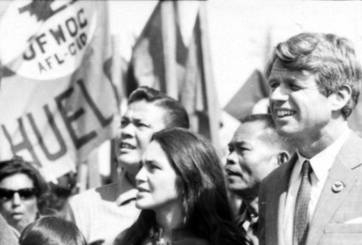 Andy Imutan, Dolores Huerta, Larry Itliong and Senator Robert Kennedy @ Delano California 1960s
