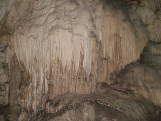 Inside Thien Cung Grotto at Halong Bay