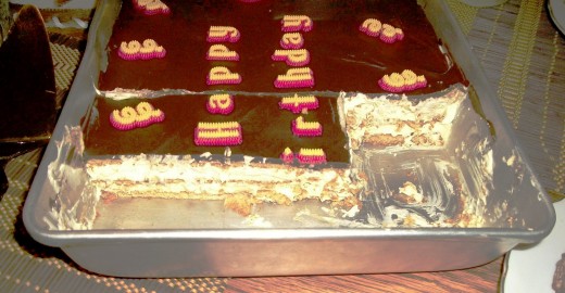 This one was without nuts, but with birthday decoration, for my son's birthday. 