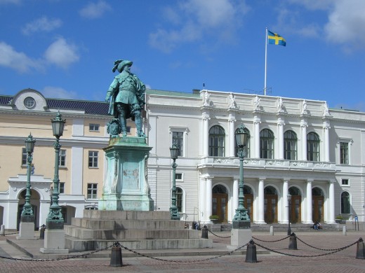 Statue of King Gustav II Adolf and Gothenburg's Stock Exchange