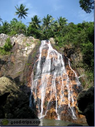 Na Muang 1 Waterfall 